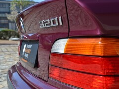 BMW 320I COUPE E36