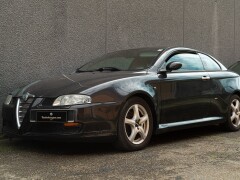 Alfa Romeo GT COUPE\' JTS \"DISTINCTIVE EDITION\" 