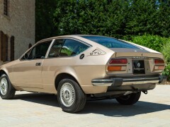 Alfa Romeo GTV 2000 