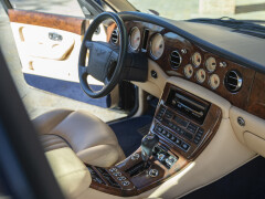 Bentley ARNAGE 