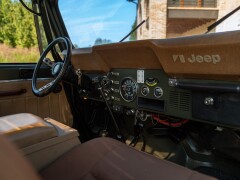 Jeep CJ7 