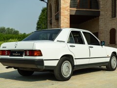 Mercedes Benz 190 E 