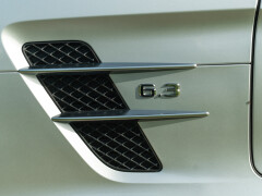 Mercedes Benz SLS AMG 