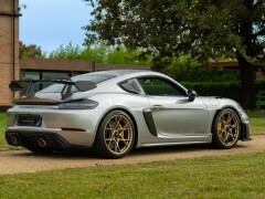 Porsche CAYMAN 718 GT4 RS “weissach” 