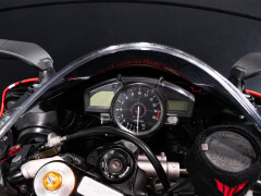 Yamaha R1 10° ANNIVERSARIO N° 61\\500 