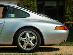 Porsche 993 (911) CARRERA 2 TIPTRONIC 