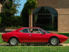 Ferrari DINO 308 GT4 