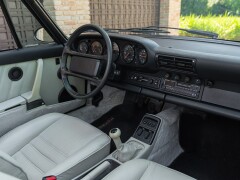Porsche 964 (911) CARRERA 4 CABRIOLET 