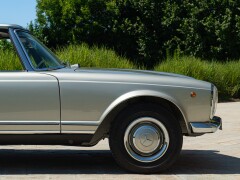 Mercedes Benz 230 SL 