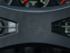 Porsche 911 2.2 S           