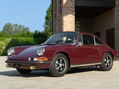 Porsche 911 2.2 S           